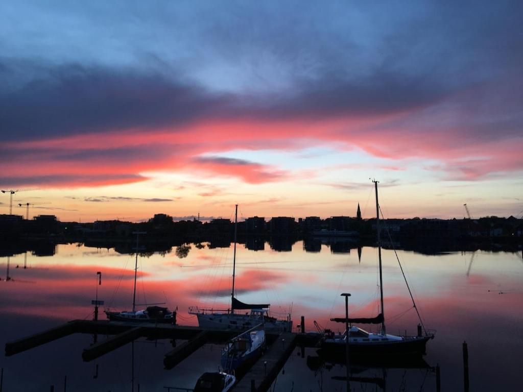 Schoenes Feriendomizil Mit Meerblick Suedstrand Naehe Fliegerdeich In Apartment Wilhelmshaven