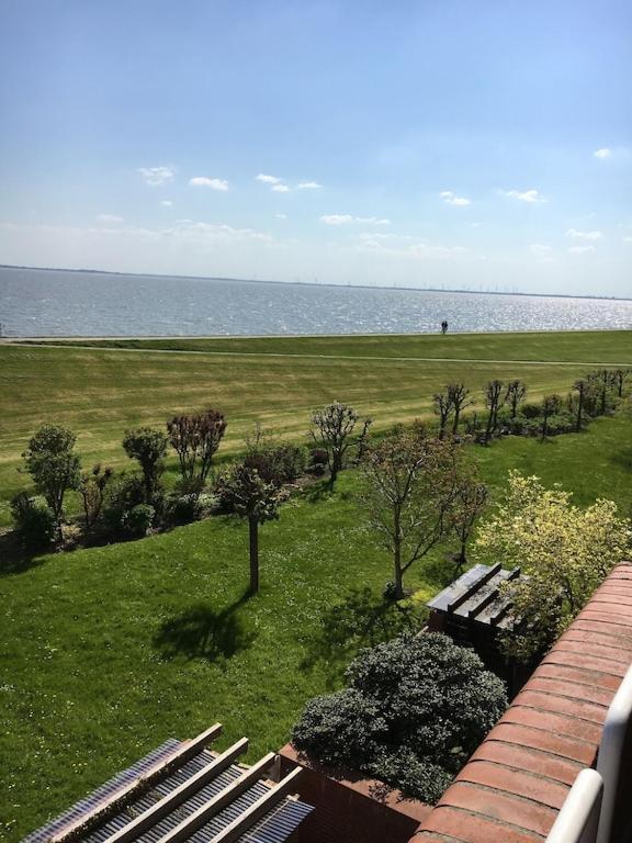 Apartment Schoenes Feriendomizil Mit Meerblick Suedstrand Naehe Fliegerdeich In Wilhelmshaven